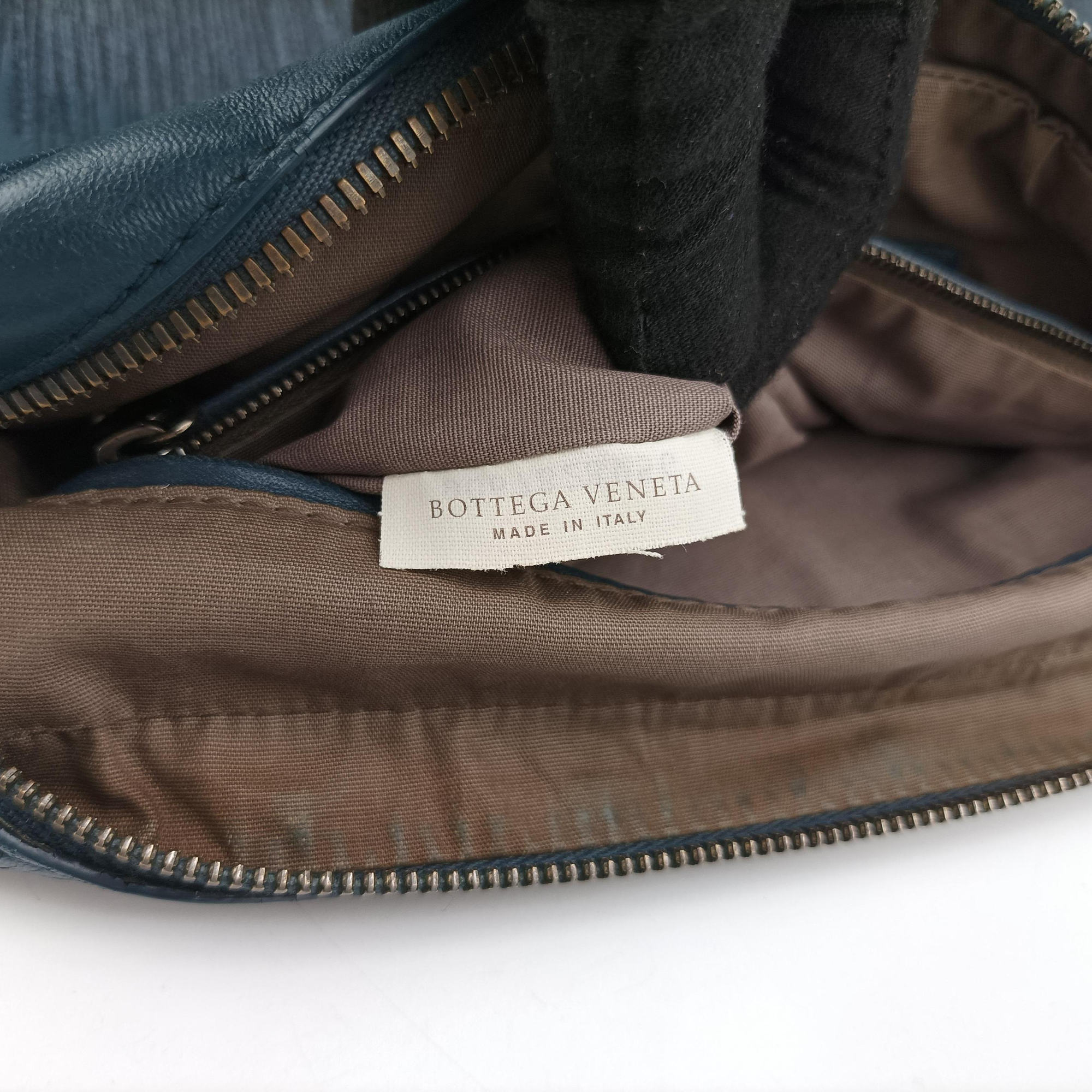 Pre-owned Bottega Veneta Intrecciato Navy lambskin  shoulderbag | stylenewstar