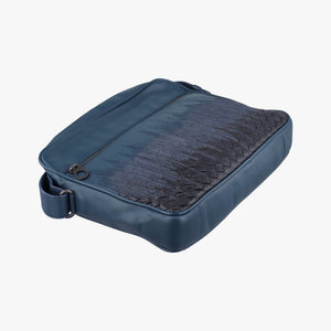 Pre-owned Bottega Veneta Intrecciato Navy lambskin  shoulderbag | stylenewstar