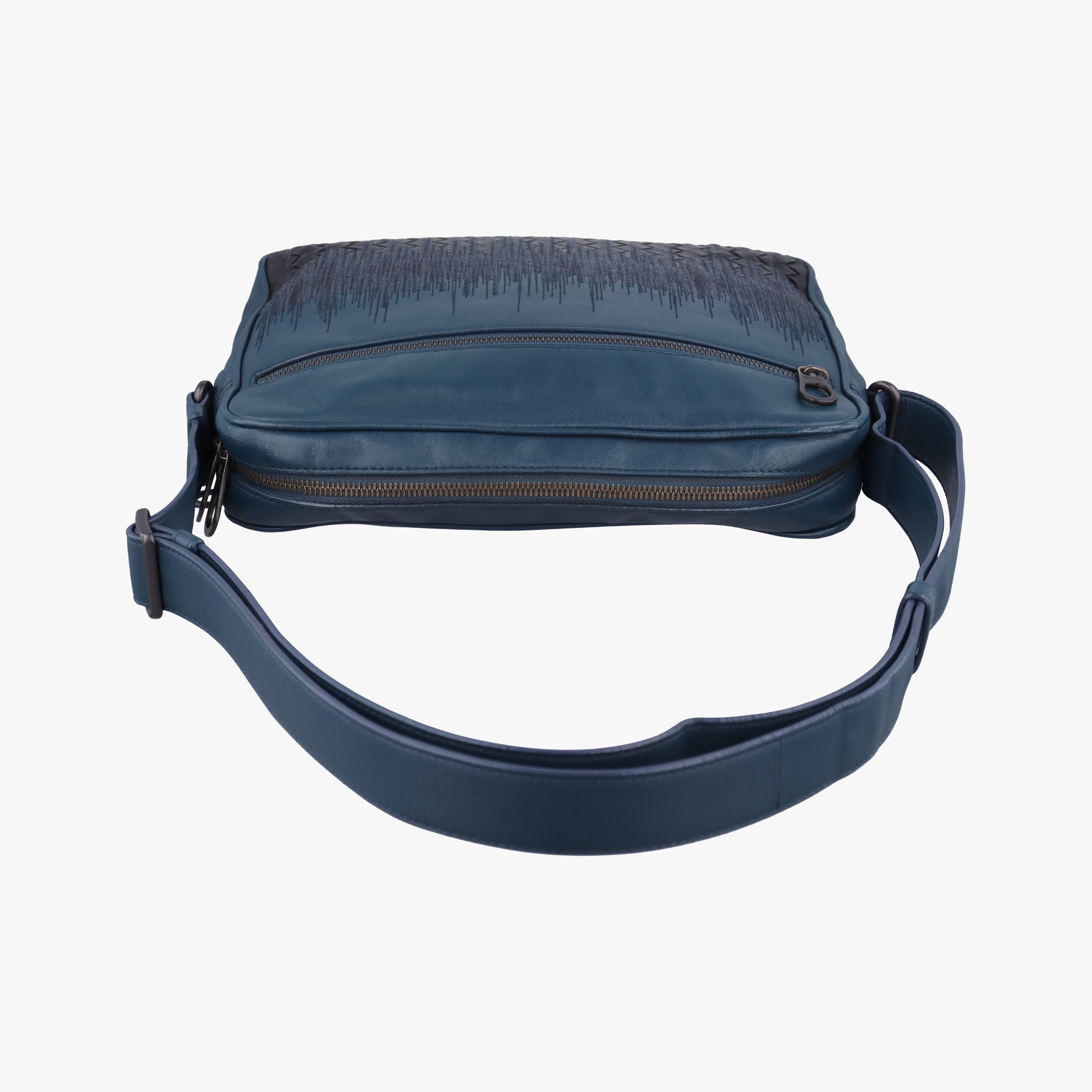 Pre-owned Bottega Veneta Intrecciato Navy lambskin  shoulderbag | stylenewstar