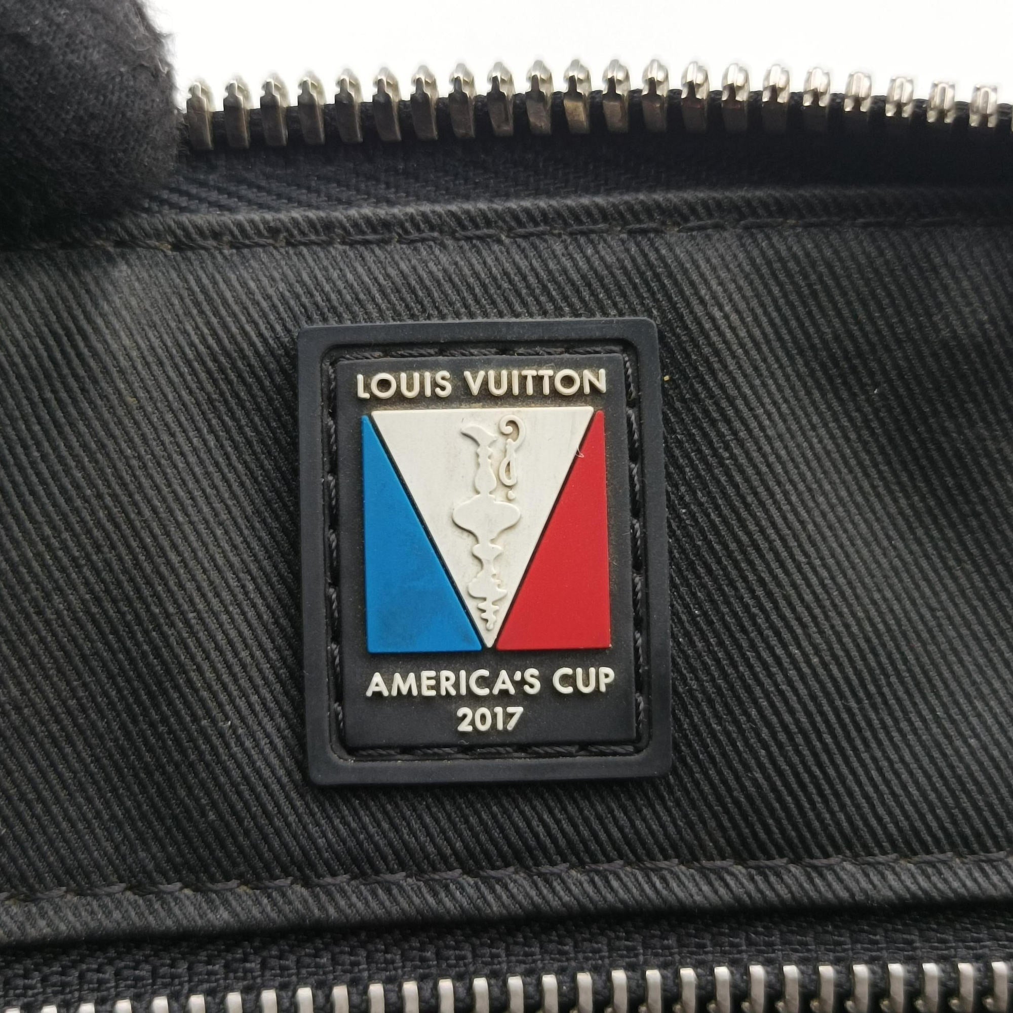 Secondhand Louis Vuitton Mick PM America's Cup Limited Damier Cobalt × Tri-Color Coated Canvas × Leather  N41639 shoulderbag | stylenewstar