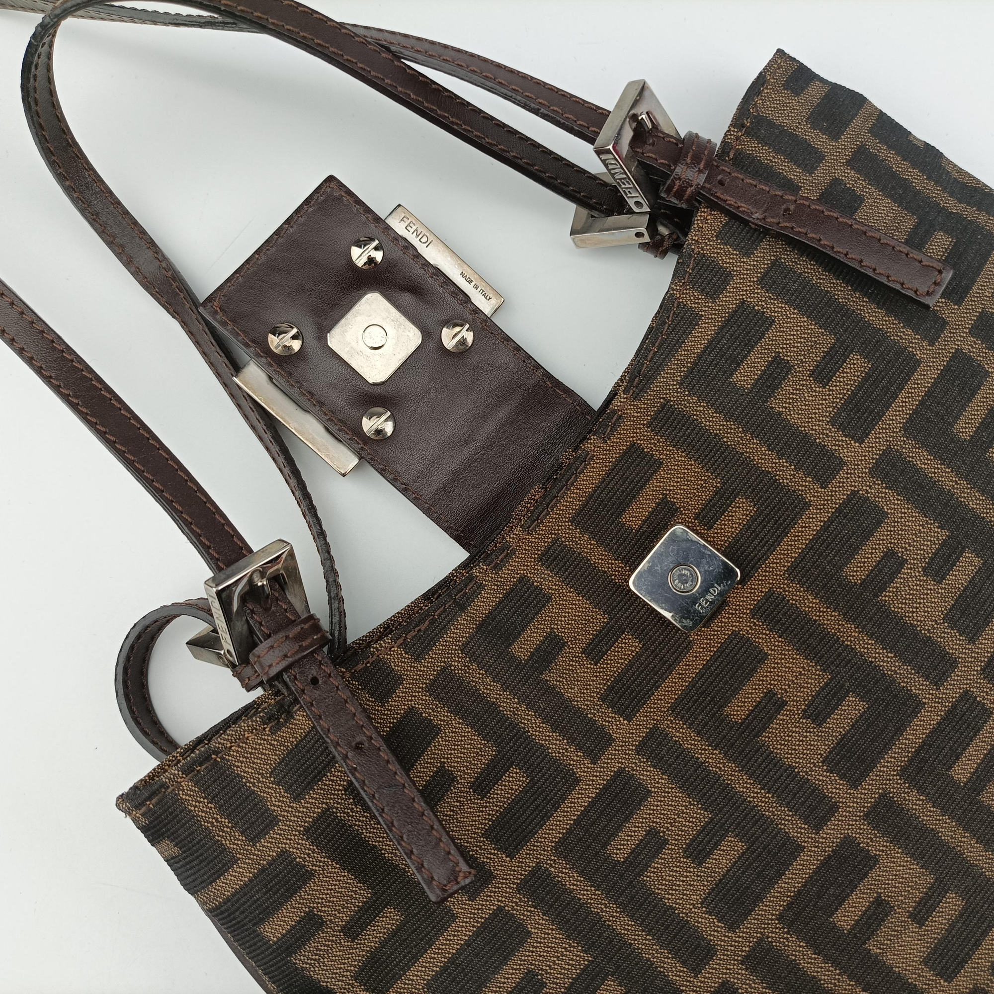 Pre-owned Fendi croissants Brown canvas× leather 26724 shoulderbag | stylenewstar
