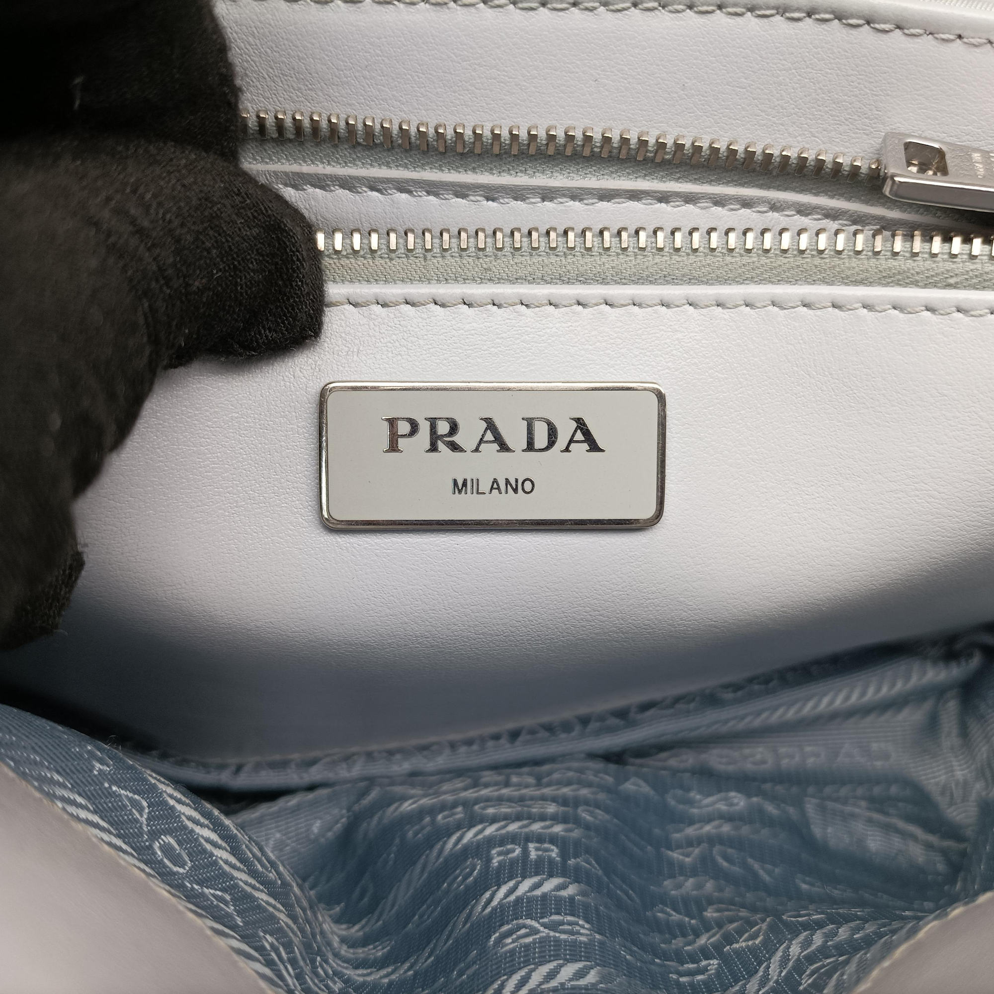 Vintage Prada Pocket Blue Nylon × Brushed Leather 1BD295 shoulderbag | stylenewstar