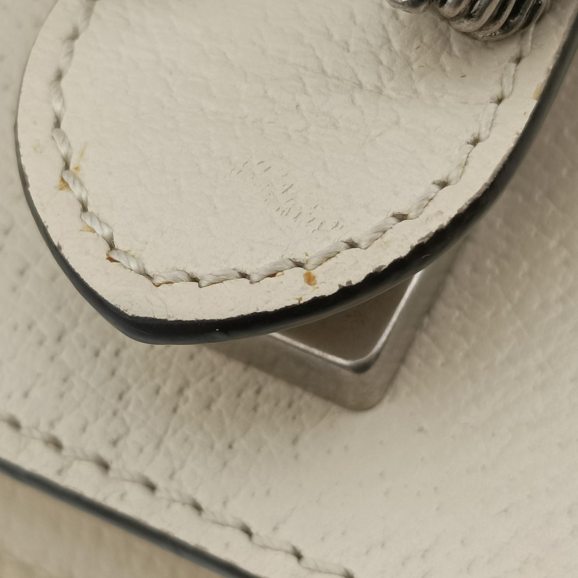 Pre-owned Gucci Dionysus White Leather 421970 shoulderbag | stylenewstar