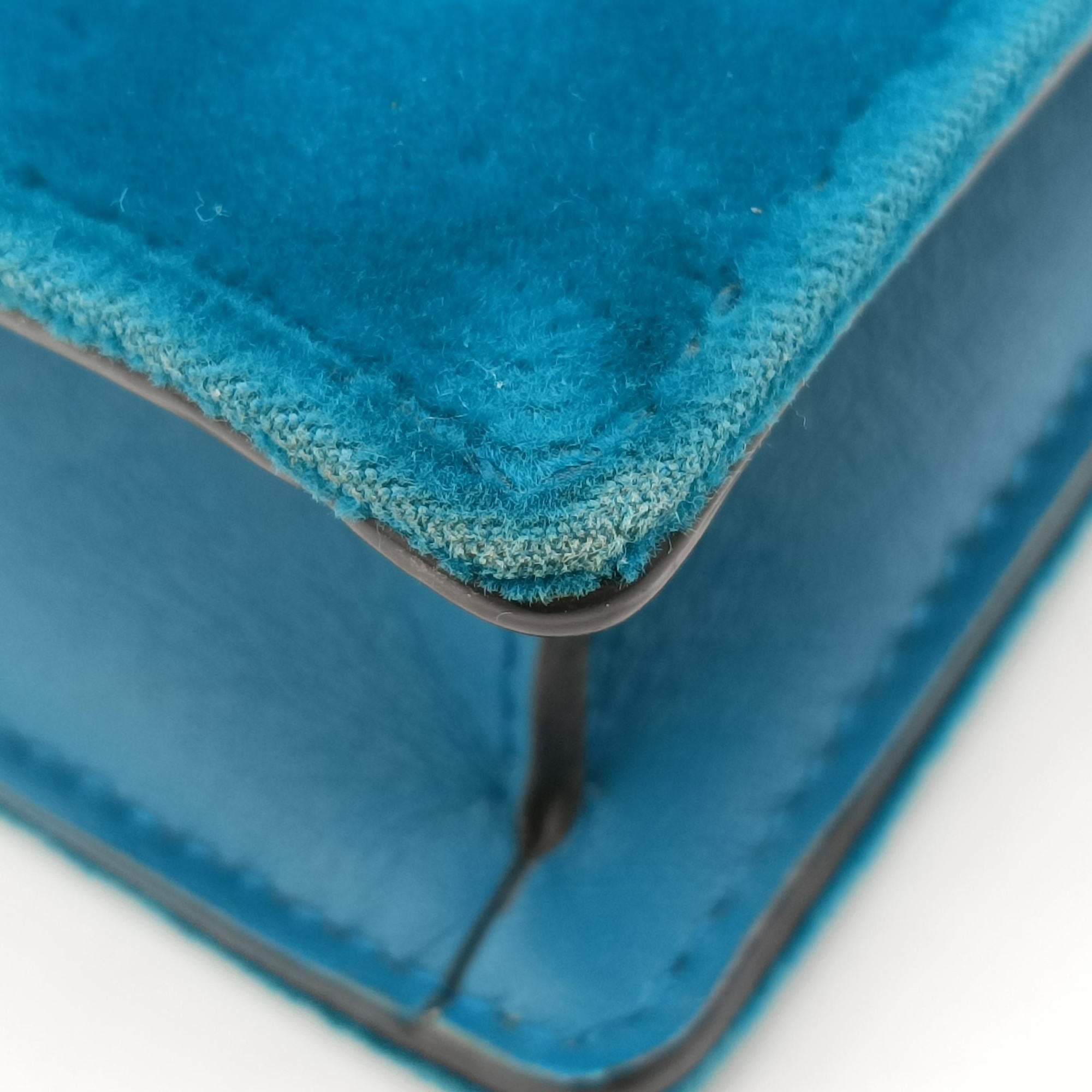 Pre-owned Gucci Dionysus Blue velour 476432 shoulderbag | stylenewstar