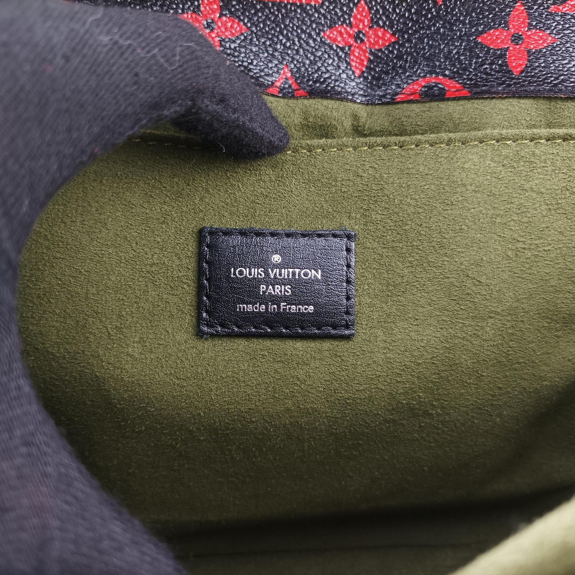 Secondhand Louis Vuitton Pochette Metis MM Noir×ROUGE Monogram Infrarouge M41462 shoulderbag | stylenewstar