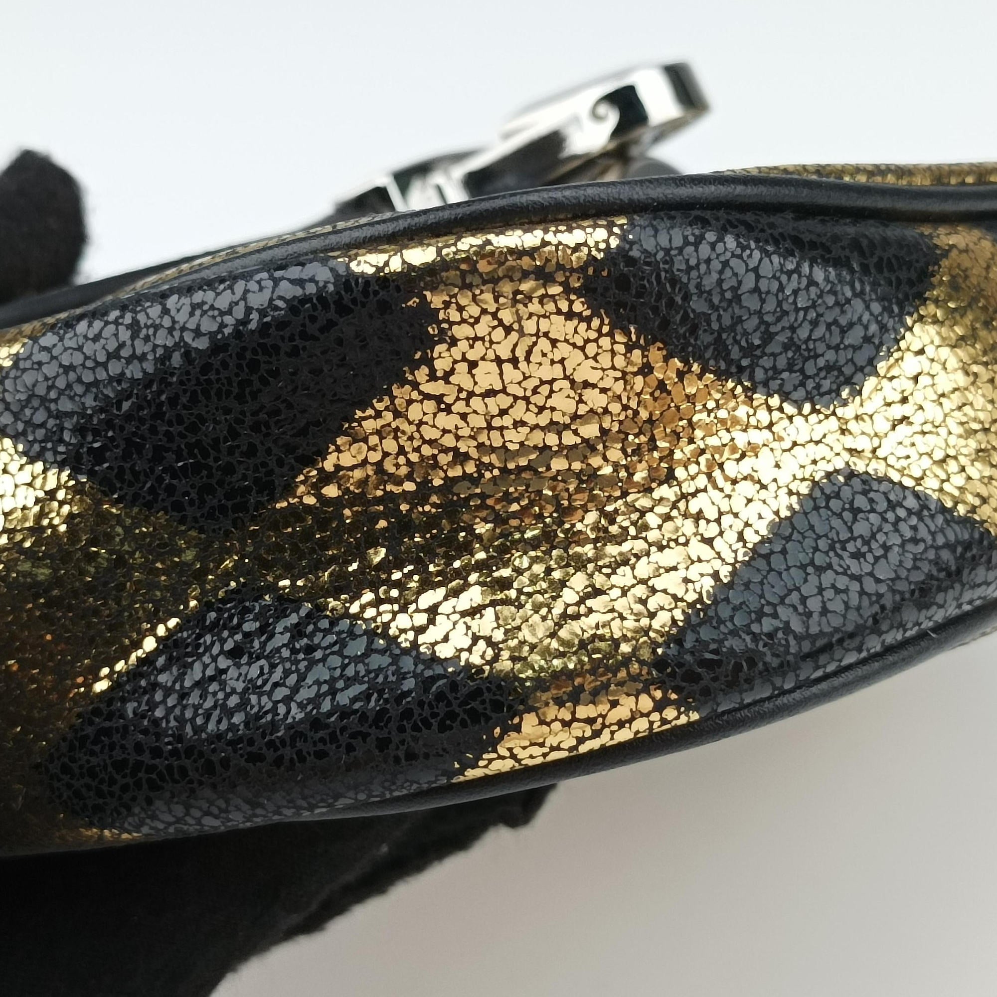 Vintage Gucci Metallic Crackle Golden×black Leather 605112 bum bag/waist bag | stylenewstar