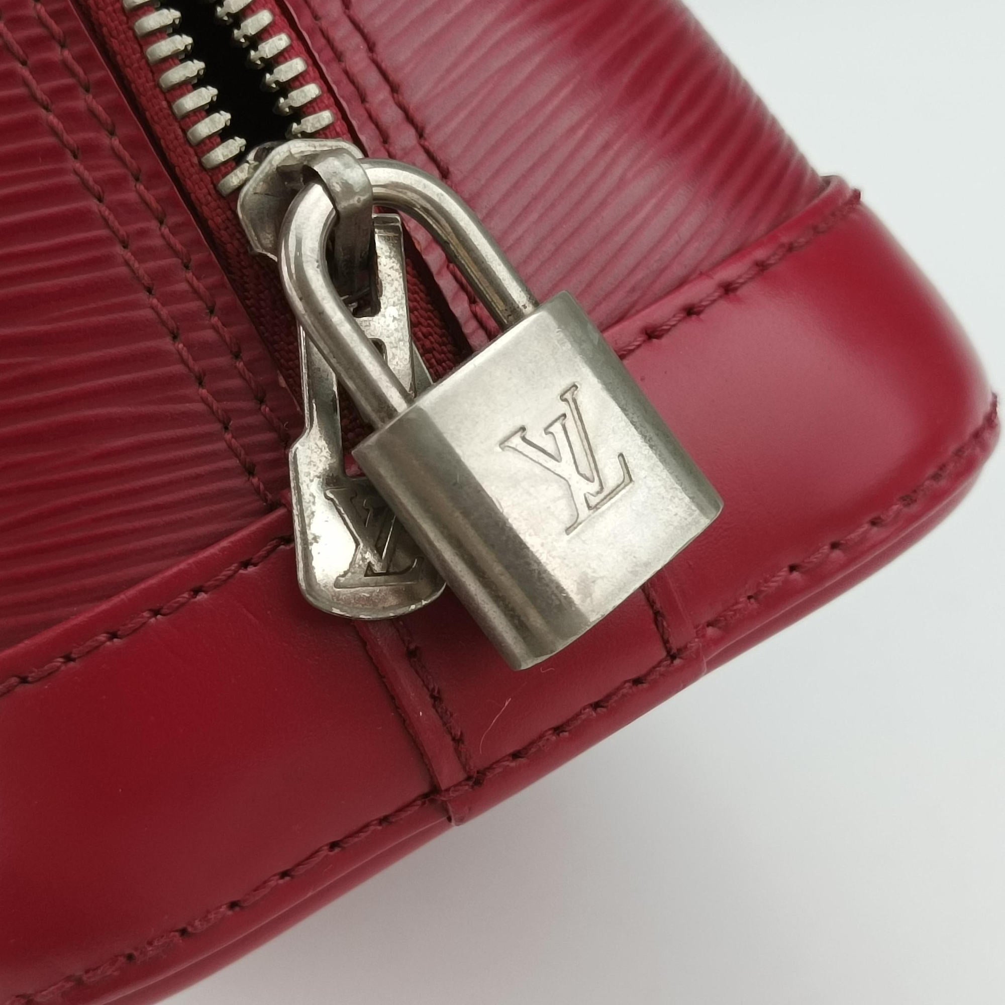 Pre-owned Louis Vuitton Alma BB FUCHSIA Epi M40851 shoulderbag | stylenewstar