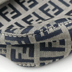 Pre-owned Fendi Mamma Baguette Navy Canvas 26424 shoulderbag | stylenewstar