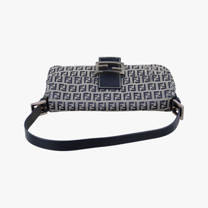 Pre-owned Fendi Mamma Baguette Navy Canvas 26424 shoulderbag | stylenewstar