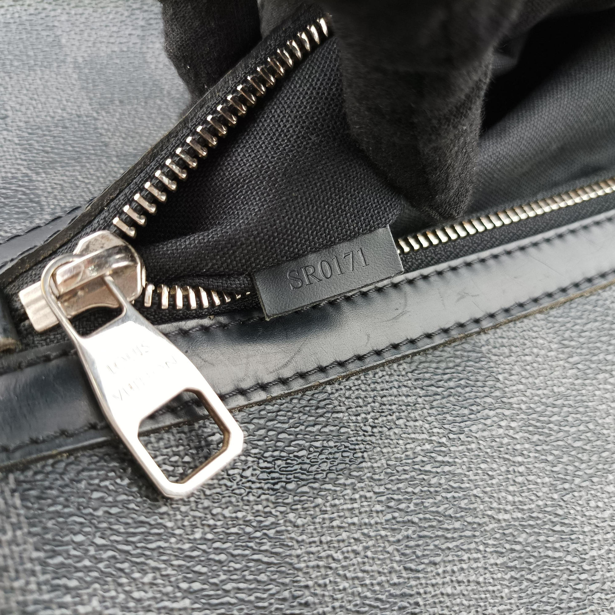 Vintage Louis Vuitton MICK MM Noir Damier Graphite N41106 shoulderbag | stylenewstar