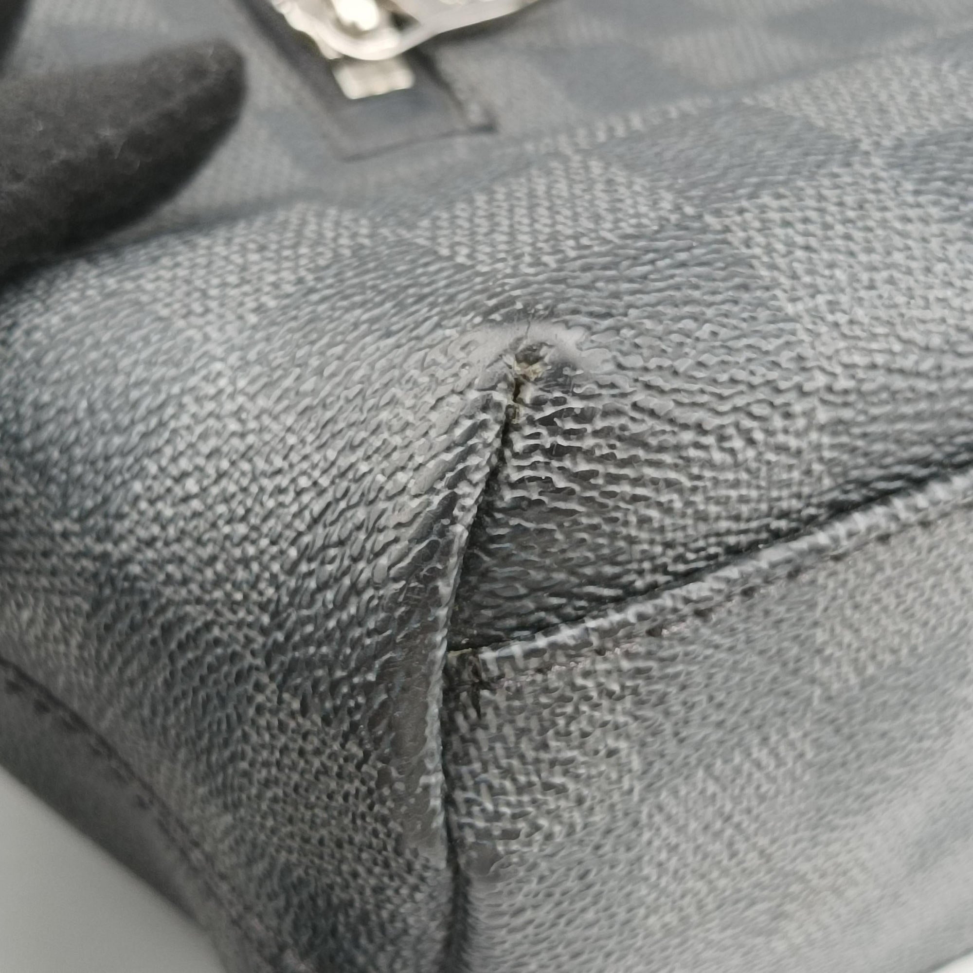 Vintage Louis Vuitton MICK MM Noir Damier Graphite N41106 shoulderbag | stylenewstar