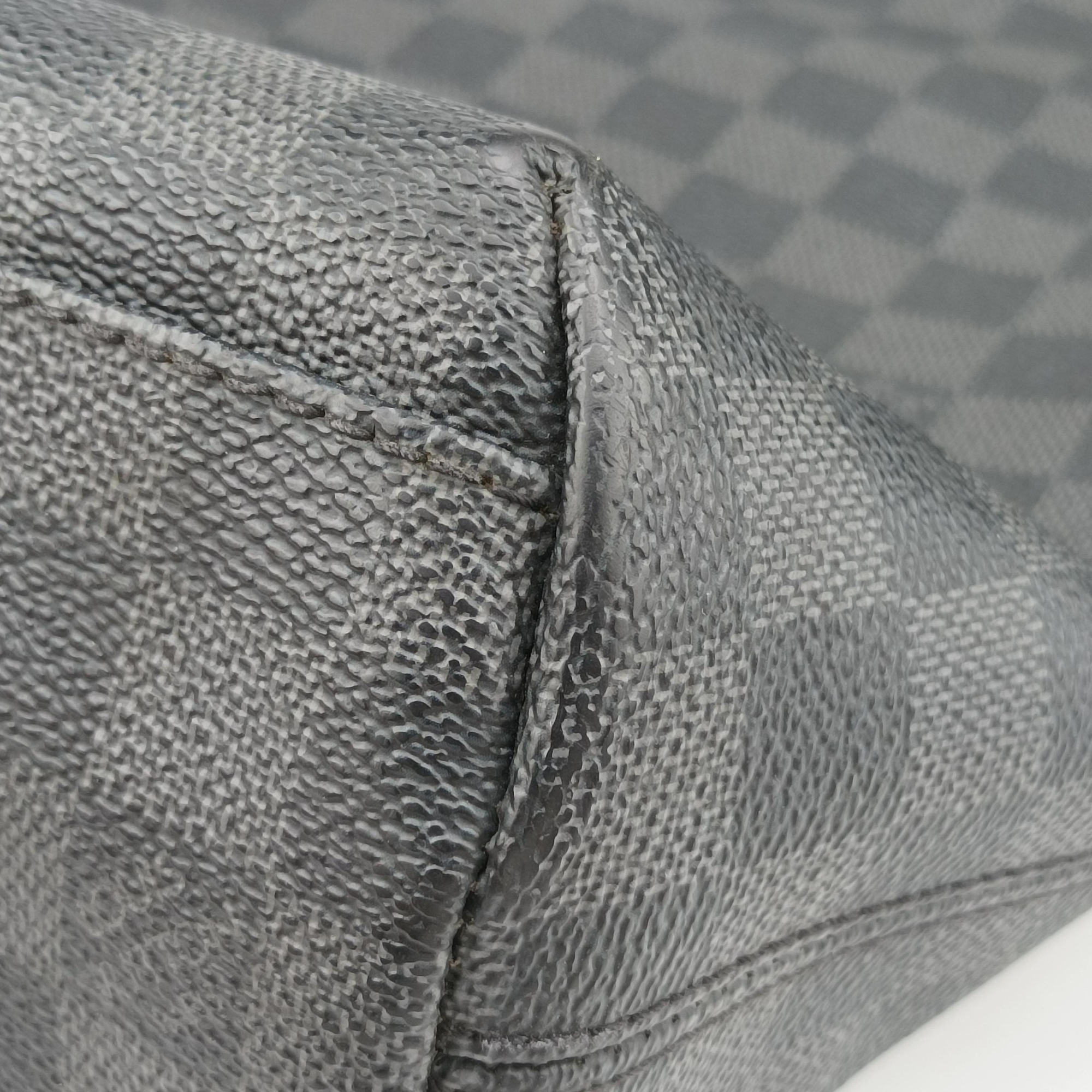 Vintage Louis Vuitton MICK MM Noir Damier Graphite N41106 shoulderbag | stylenewstar