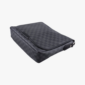 Pre-owned Louis Vuitton DANIEL MM Noir Damier GRAPHITE N58029 shoulderbag | stylenewstar