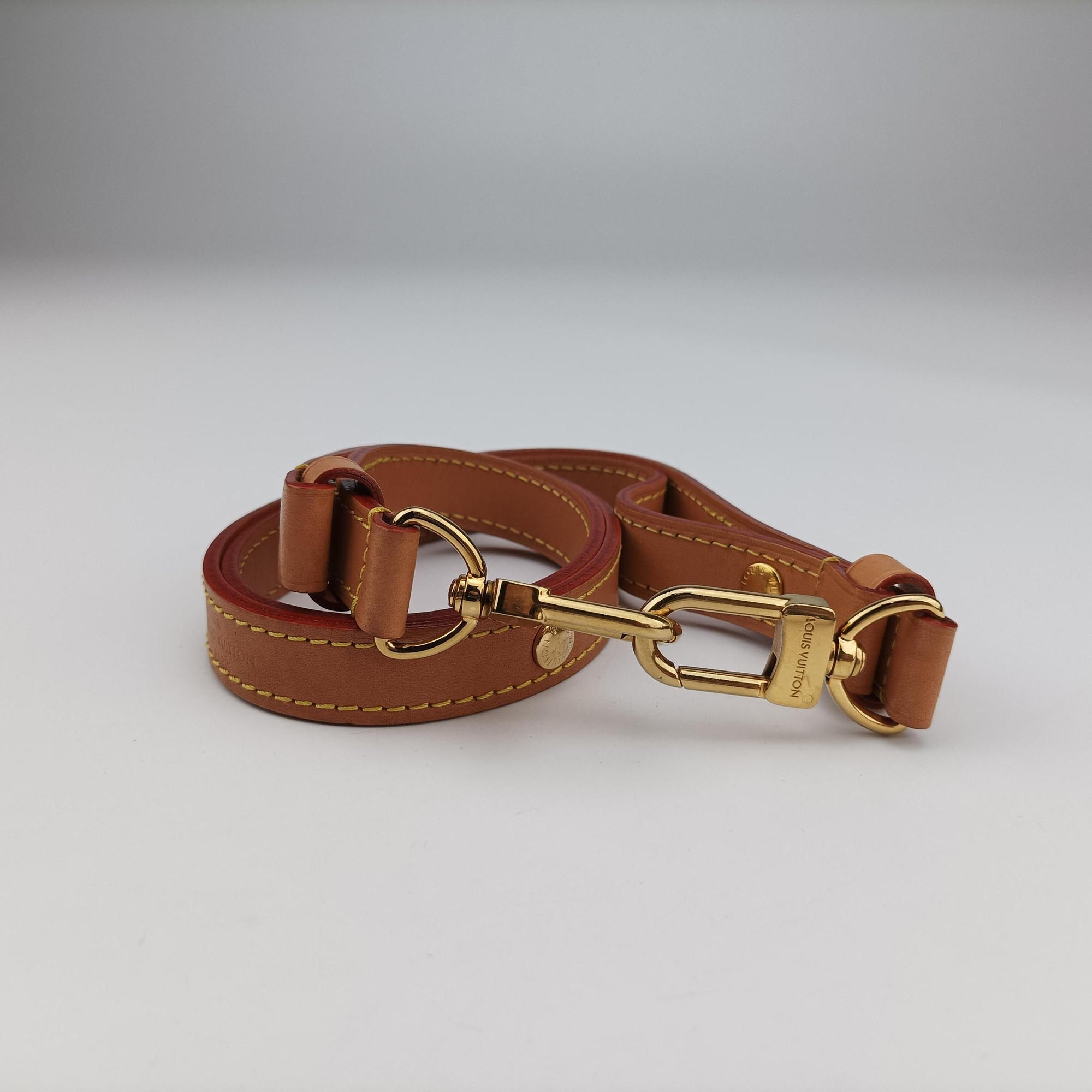 Pre-owned Louis Vuitton LOOP Brown×Beige Monogram Canvas M81098 shoulderbag | stylenewstar