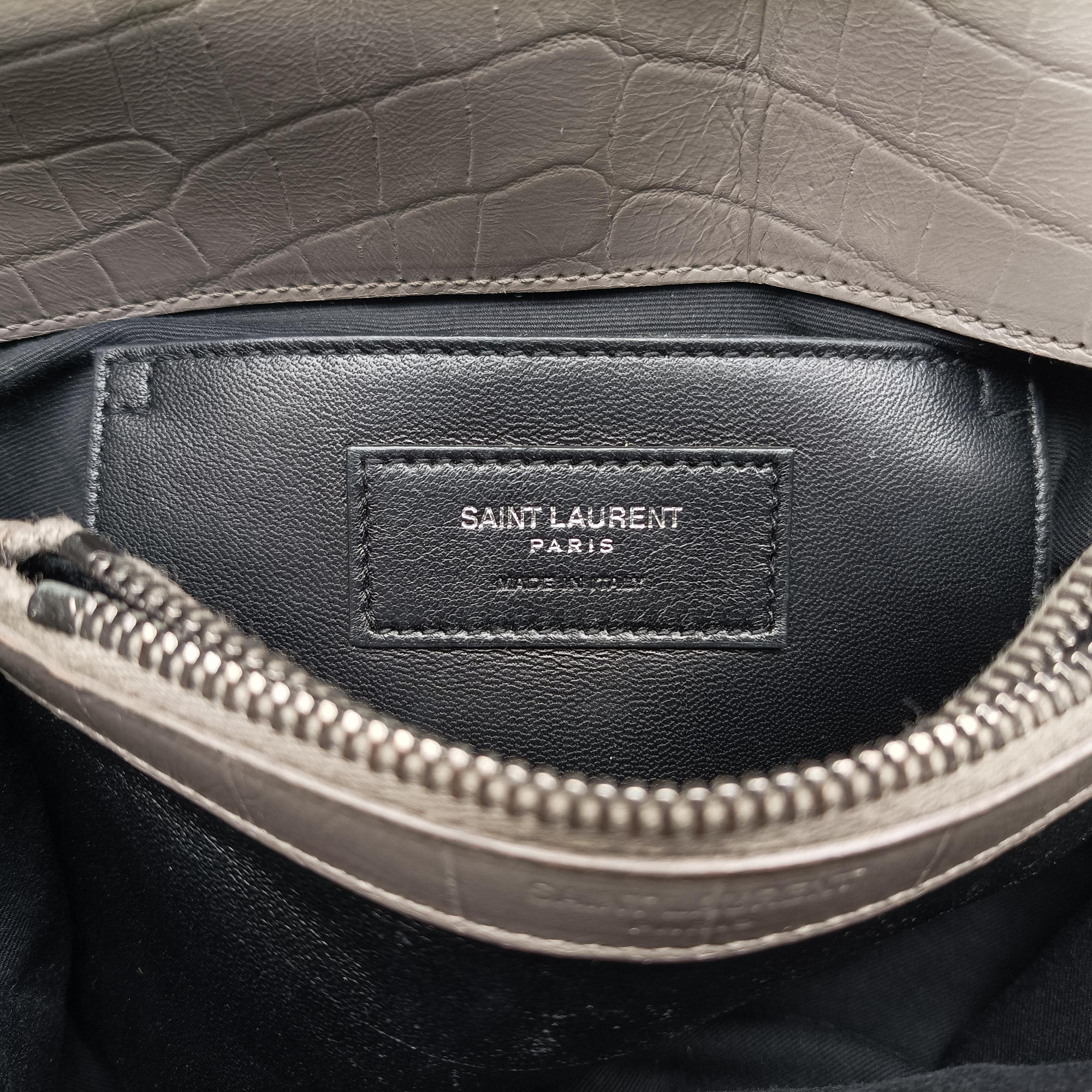 Pre-owned Yves Saint Laurent COLLEGE Grey Leather 428101 shoulderbag | stylenewstar