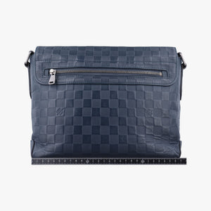 Pre-owned Louis Vuitton District PM Cosmos Damier Infini embossed cowhide leather N41034 shoulderbag | stylenewstar