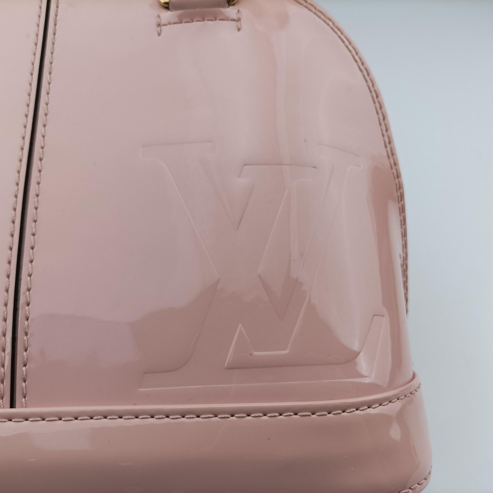 Secondhand Louis Vuitton Alma BB ROSE BALLERIN Vernis M51949 shoulderbag | stylenewstar