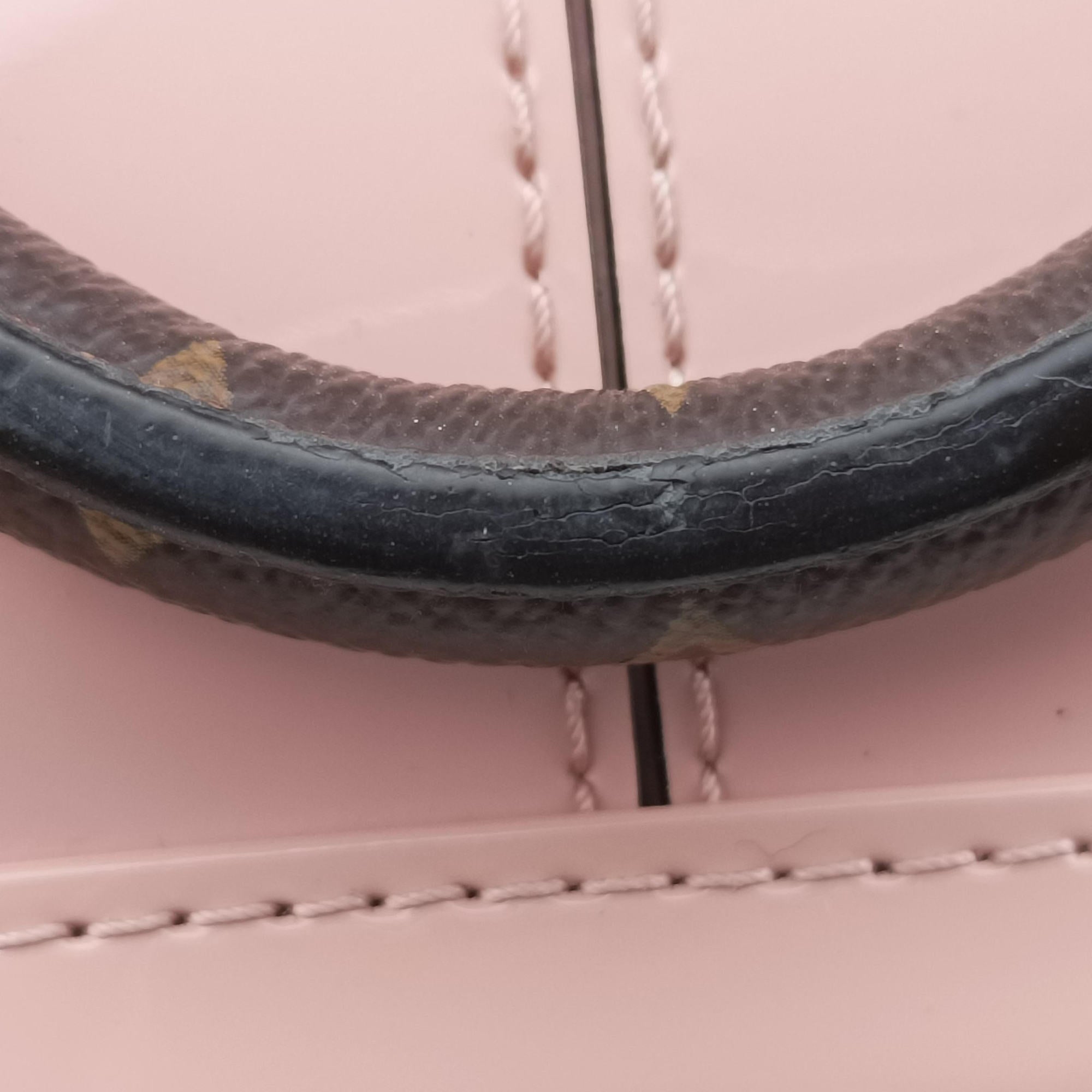 Secondhand Louis Vuitton Alma BB ROSE BALLERIN Vernis M51949 shoulderbag | stylenewstar