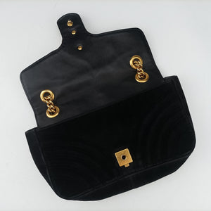 Pre-owned Gucci GG Marmont Black velour 443497 shoulderbag | stylenewstar