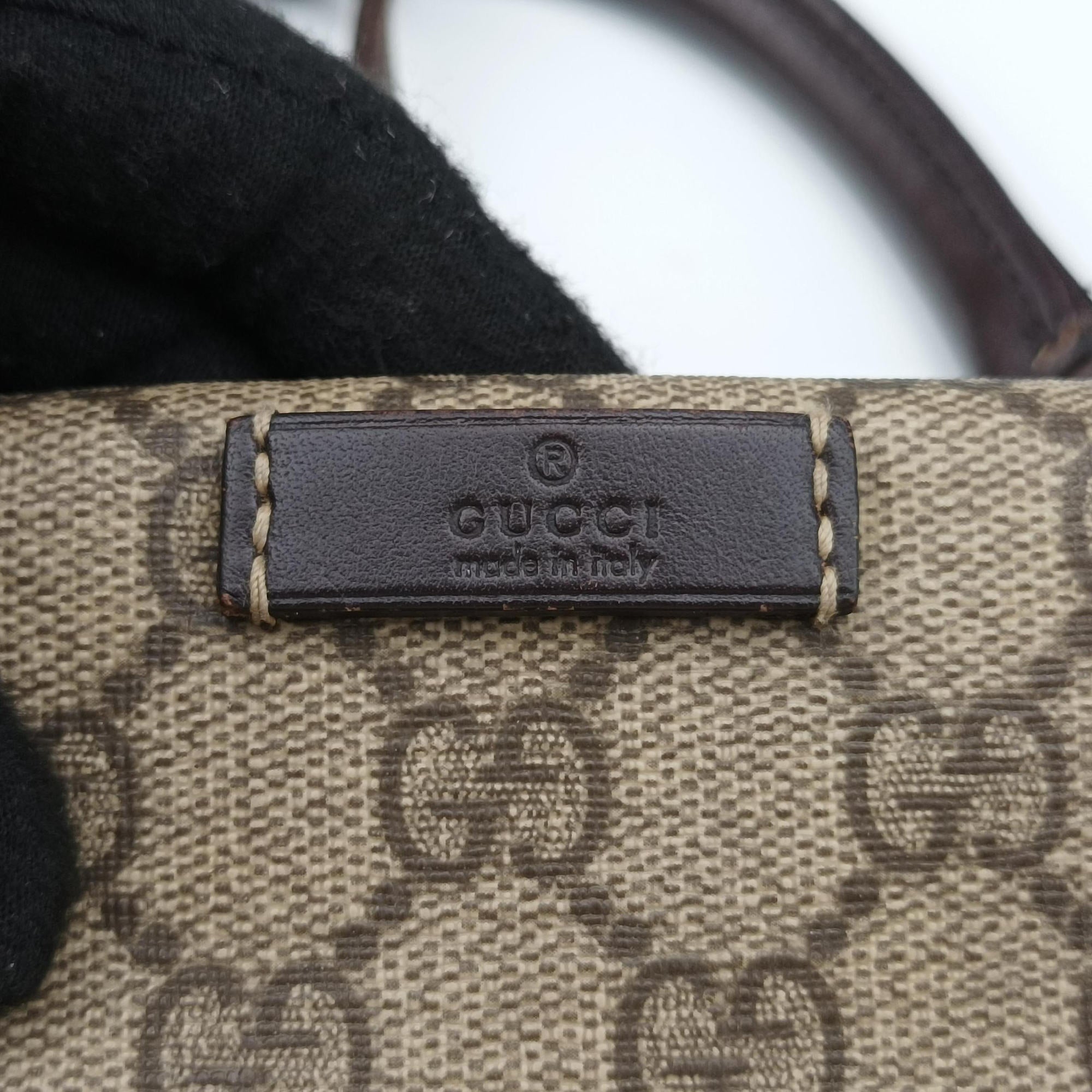 Secondhand Gucci GG plus GG Supreme Briefcase Brown PVC coated canvasxLeather 201480 handbag | stylenewstar