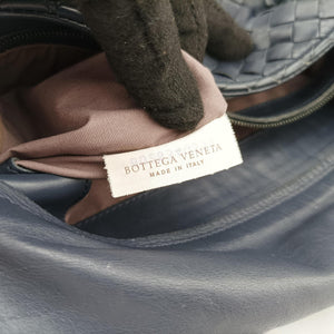 Secondhand Bottega Veneta Intrecciato Navy lambskin  shoulderbag | stylenewstar
