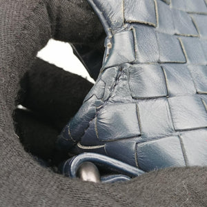 Secondhand Bottega Veneta Intrecciato Navy lambskin  shoulderbag | stylenewstar