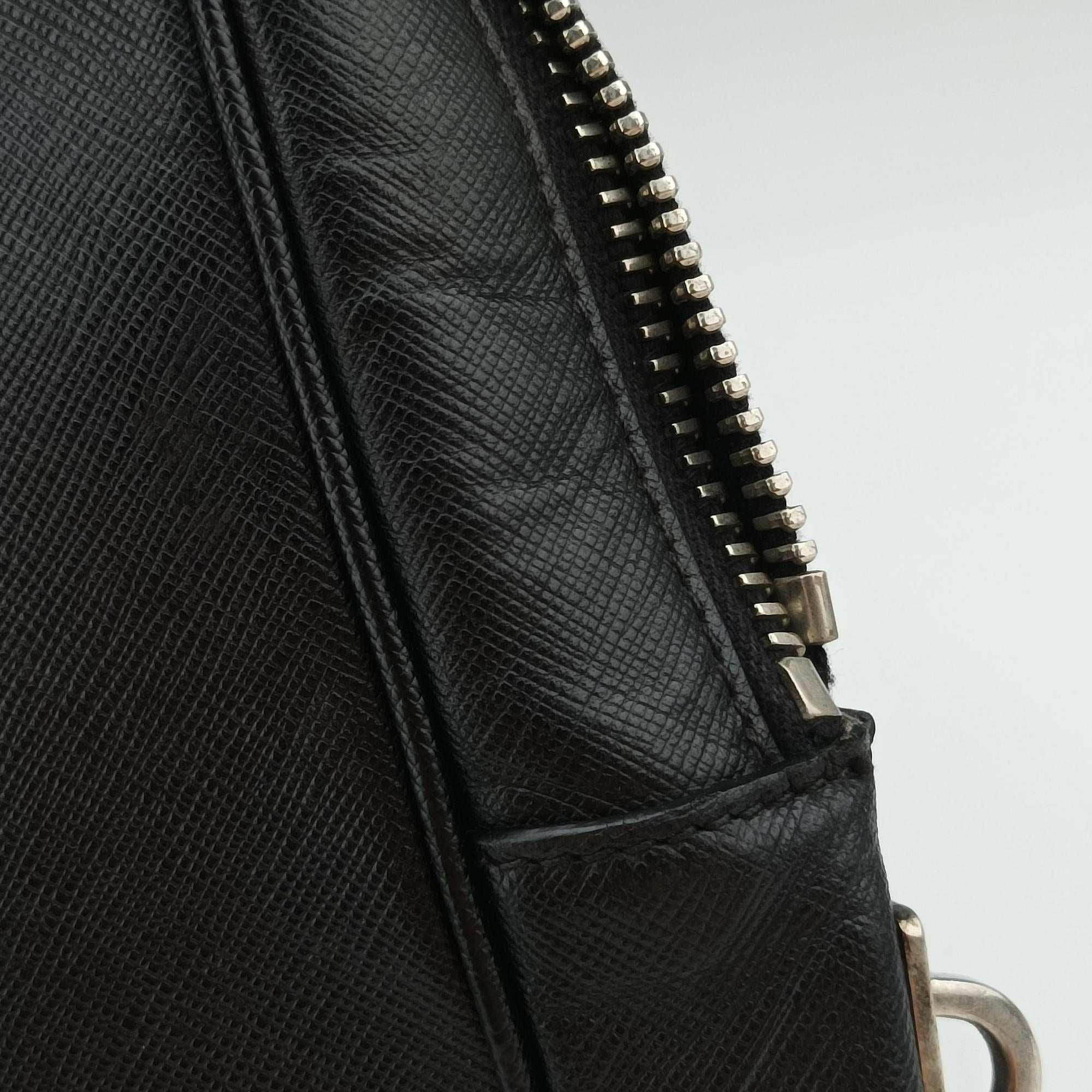 Pre-owned Prada business bag briefcase Black SAFFIANO Leather 2VE363 handbag | stylenewstar