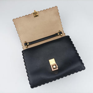 Pre-owned Fendi Studded Kan I Black Leather 8M0381 shoulderbag | stylenewstar