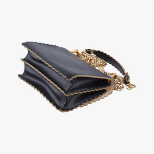 Pre-owned Fendi Studded Kan I Black Leather 8M0381 shoulderbag | stylenewstar