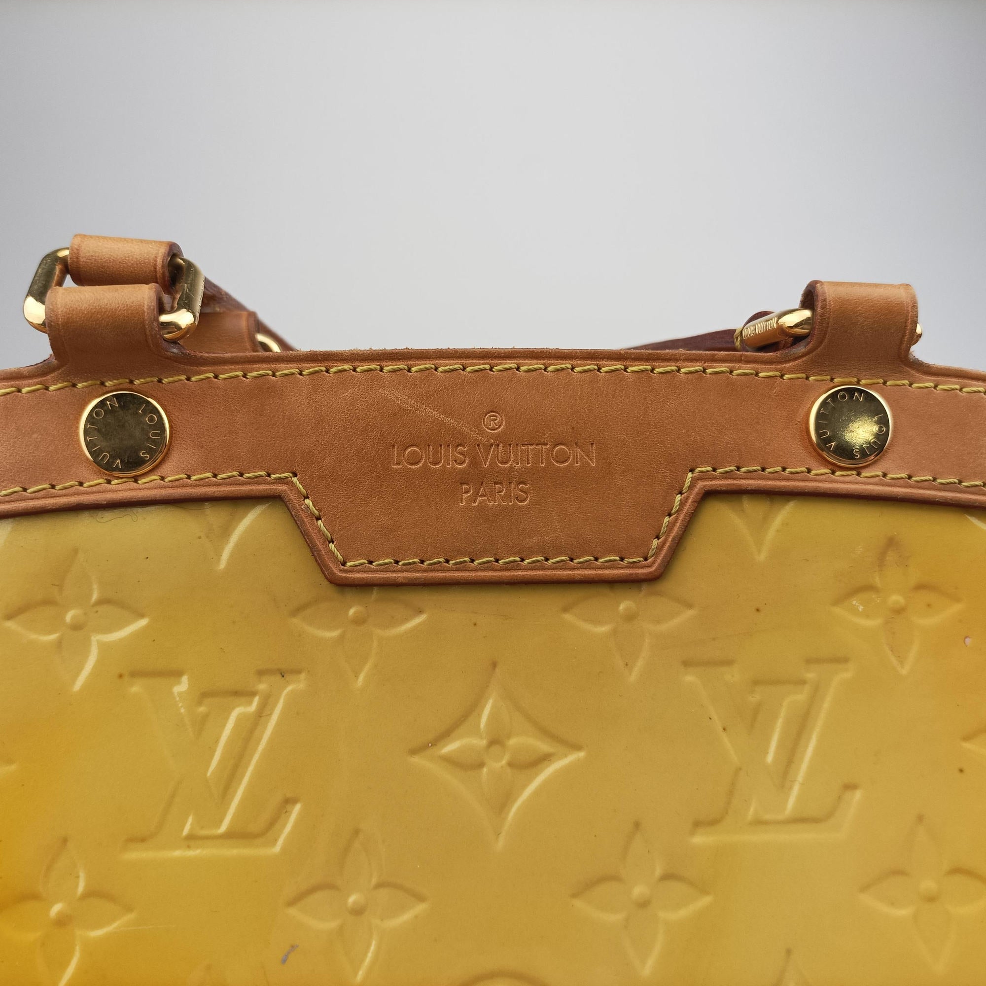 Pre-owned Louis Vuitton Brea MM Dunne Vernis M90180 shoulderbag | stylenewstar