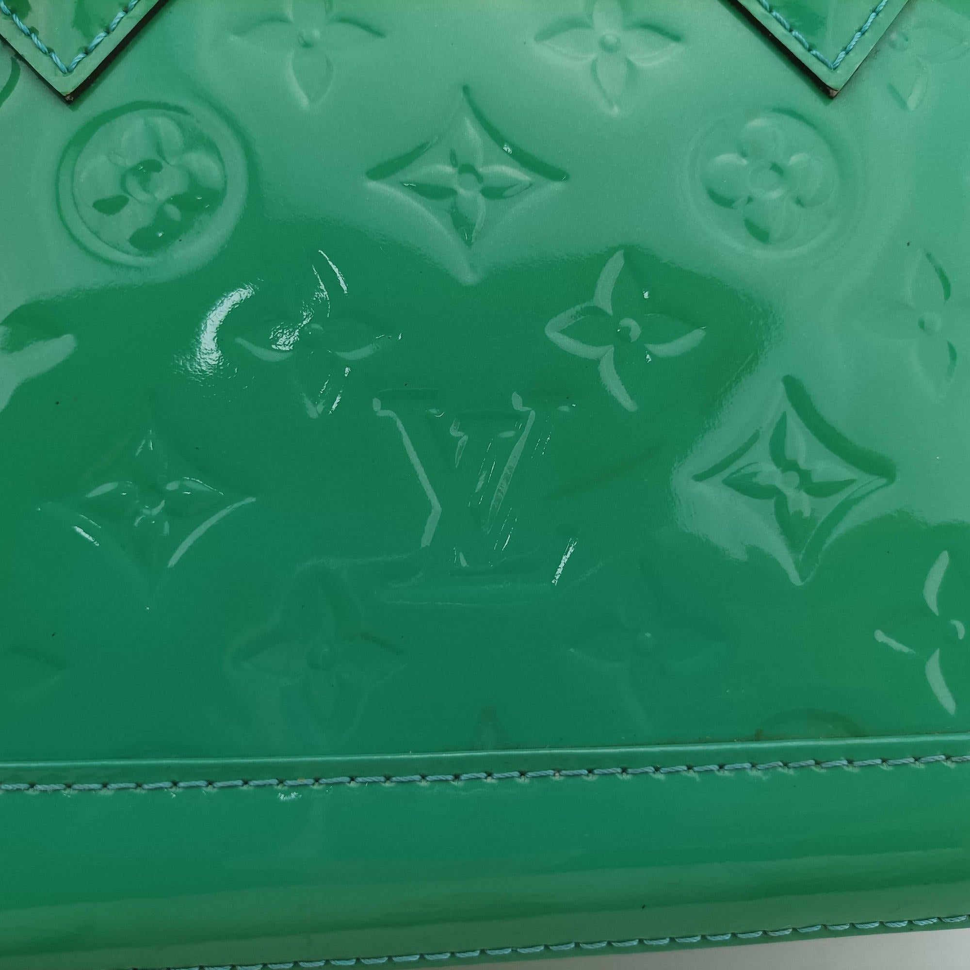 Secondhand Louis Vuitton Alma BB Blue Lagon Vernis M91696 shoulderbag | stylenewstar
