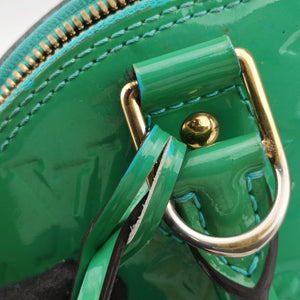 Secondhand Louis Vuitton Alma BB Blue Lagon Vernis M91696 shoulderbag | stylenewstar
