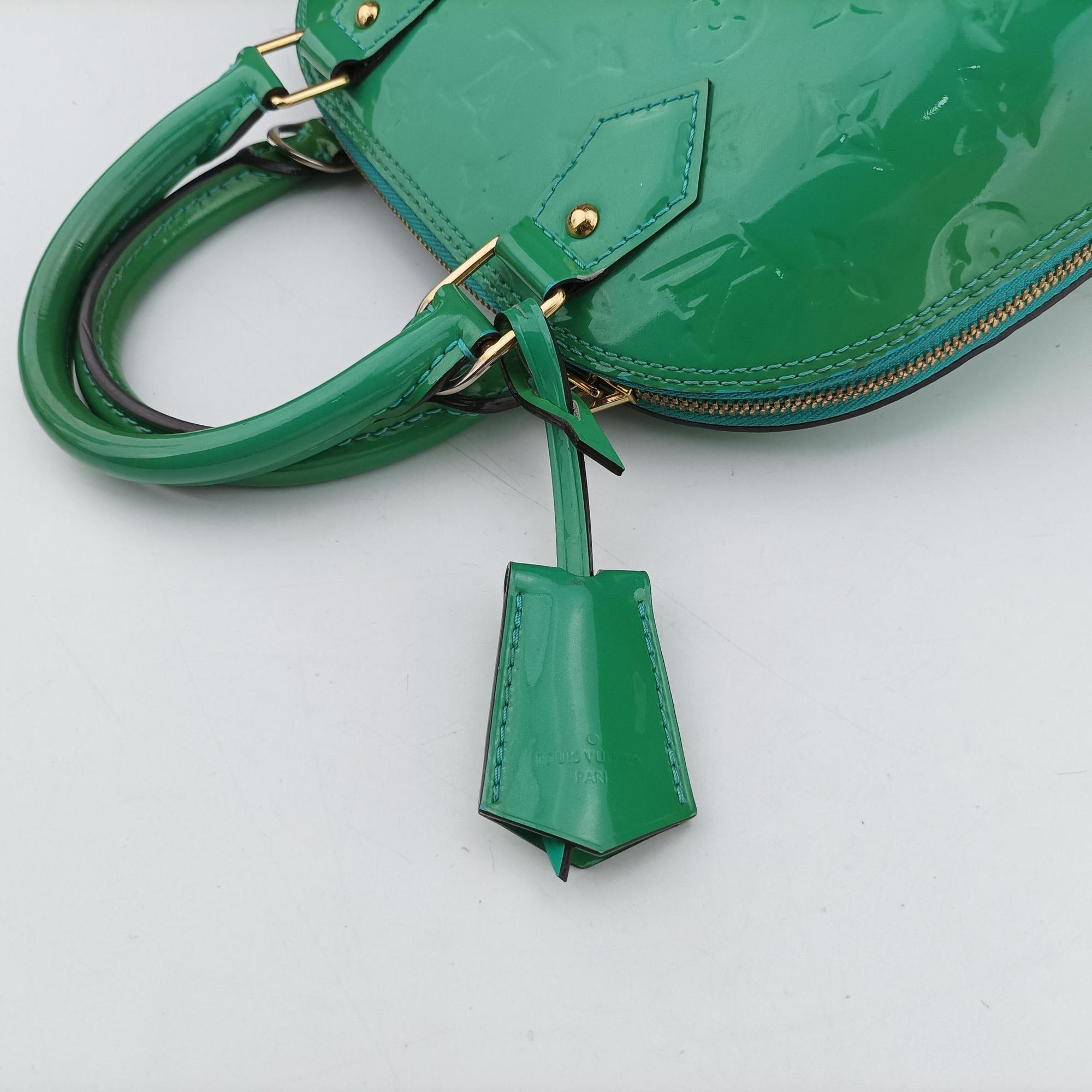 Secondhand Louis Vuitton Alma BB Blue Lagon Vernis M91696 shoulderbag | stylenewstar