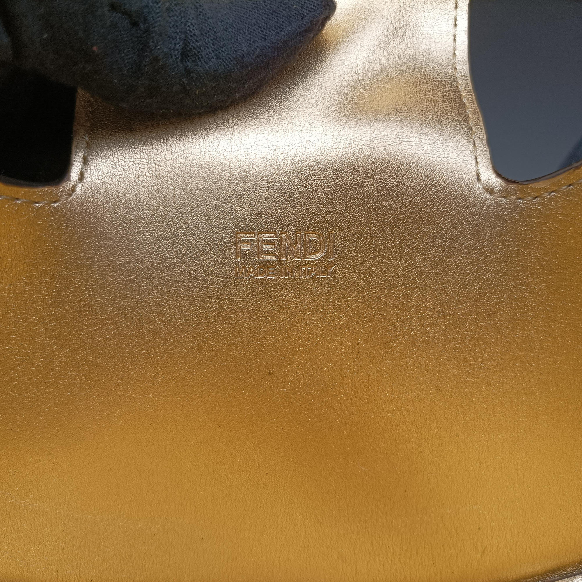 Pre-owned Fendi Cookie Mini Pink Leather 8BS065 shoulderbag | stylenewstar