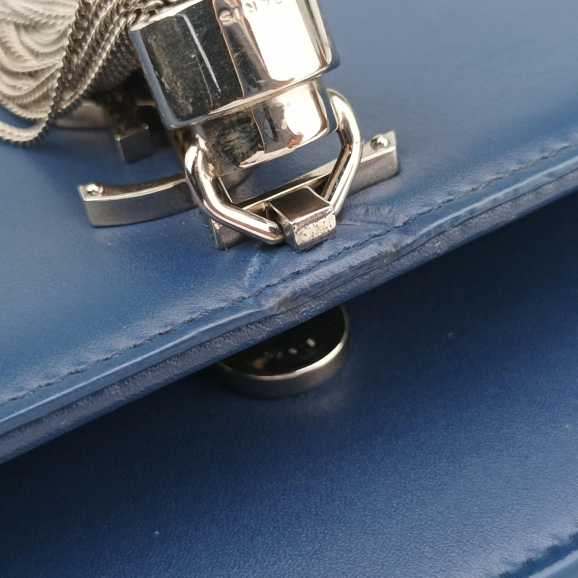 Pre-owned Yves Saint Laurent KATE Blue Leather 452159 shoulderbag | stylenewstar