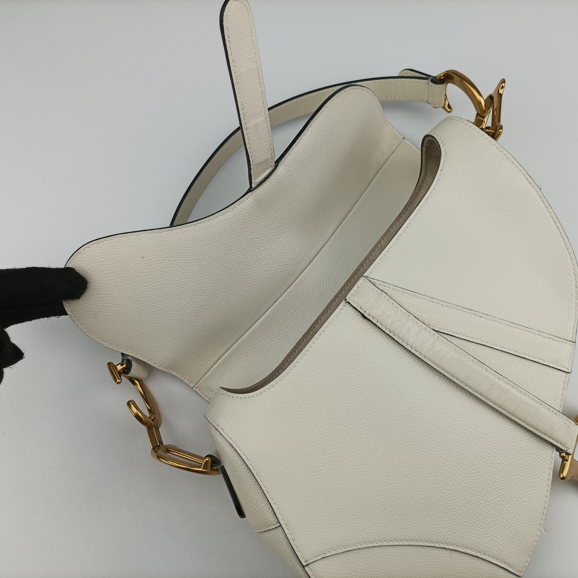 Pre-owned Christian Dior Saddle White Leather  shoulderbag | stylenewstar