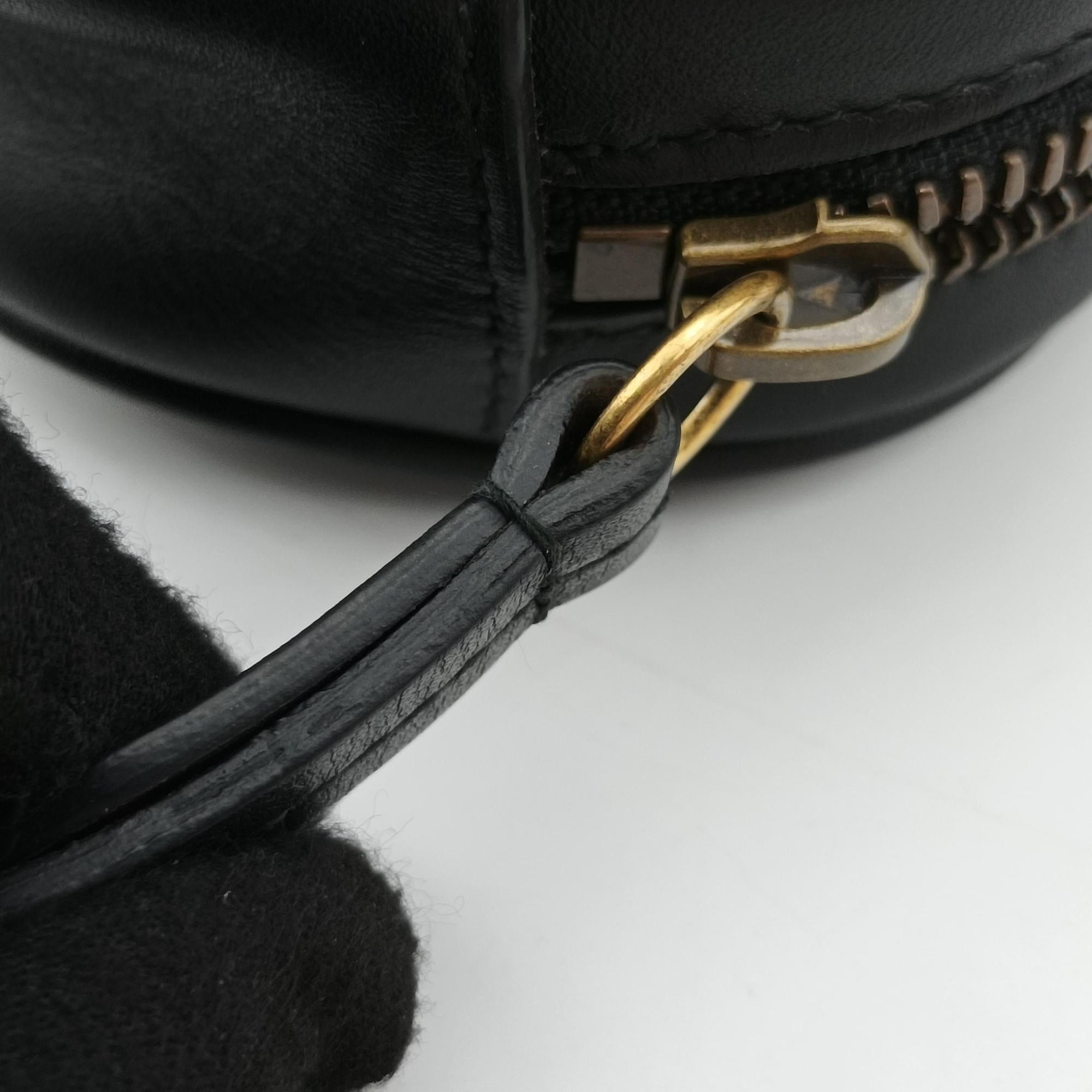 Secondhand Gucci GG Marmont Black Leather 476434 bum bag/waist bag | stylenewstar
