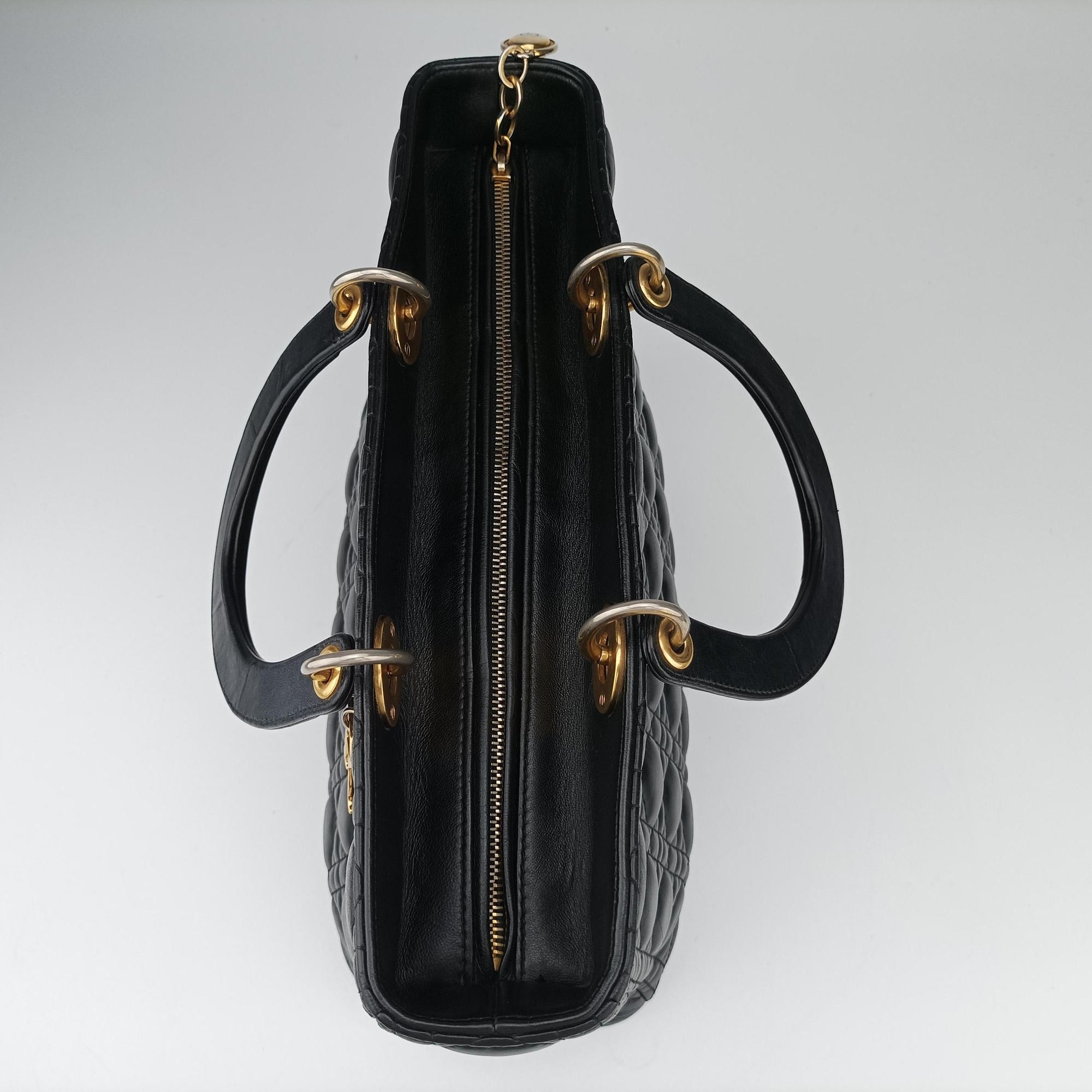 Secondhand Christian Dior Lady Dior Black lambskin  shoulderbag | stylenewstar