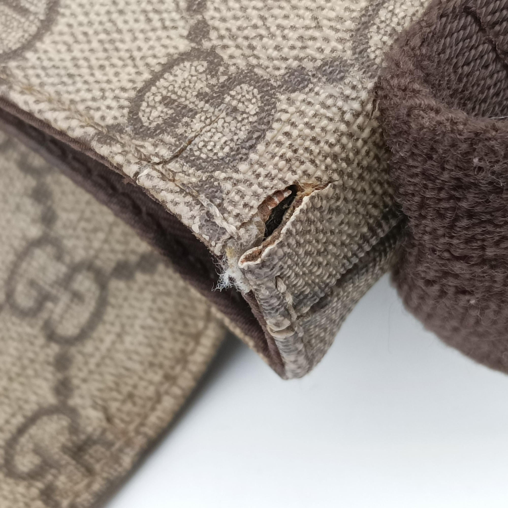 Vintage Gucci GG Supreme Double Buckle Beige × Dark Brown PVC coated canvas 122373 214397 shoulderbag | stylenewstar