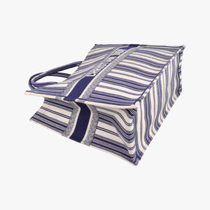 Pre-owned Christian Dior Book Tote White × Navy Jacquard  handbag | stylenewstar