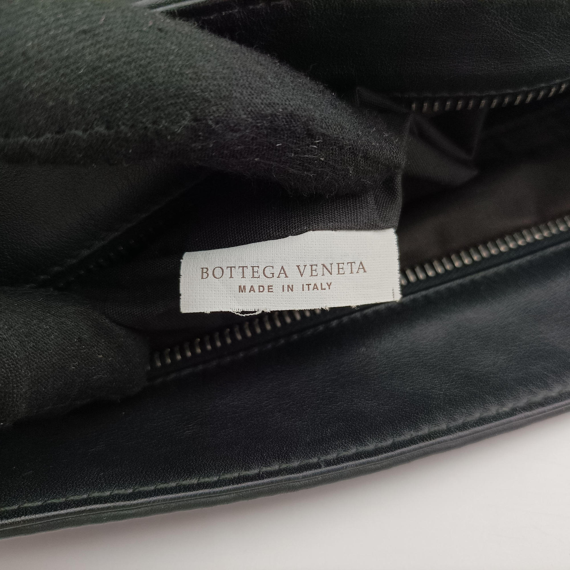 Pre-owned Bottega Veneta Intrecciato Black lambskin  shoulderbag | stylenewstar