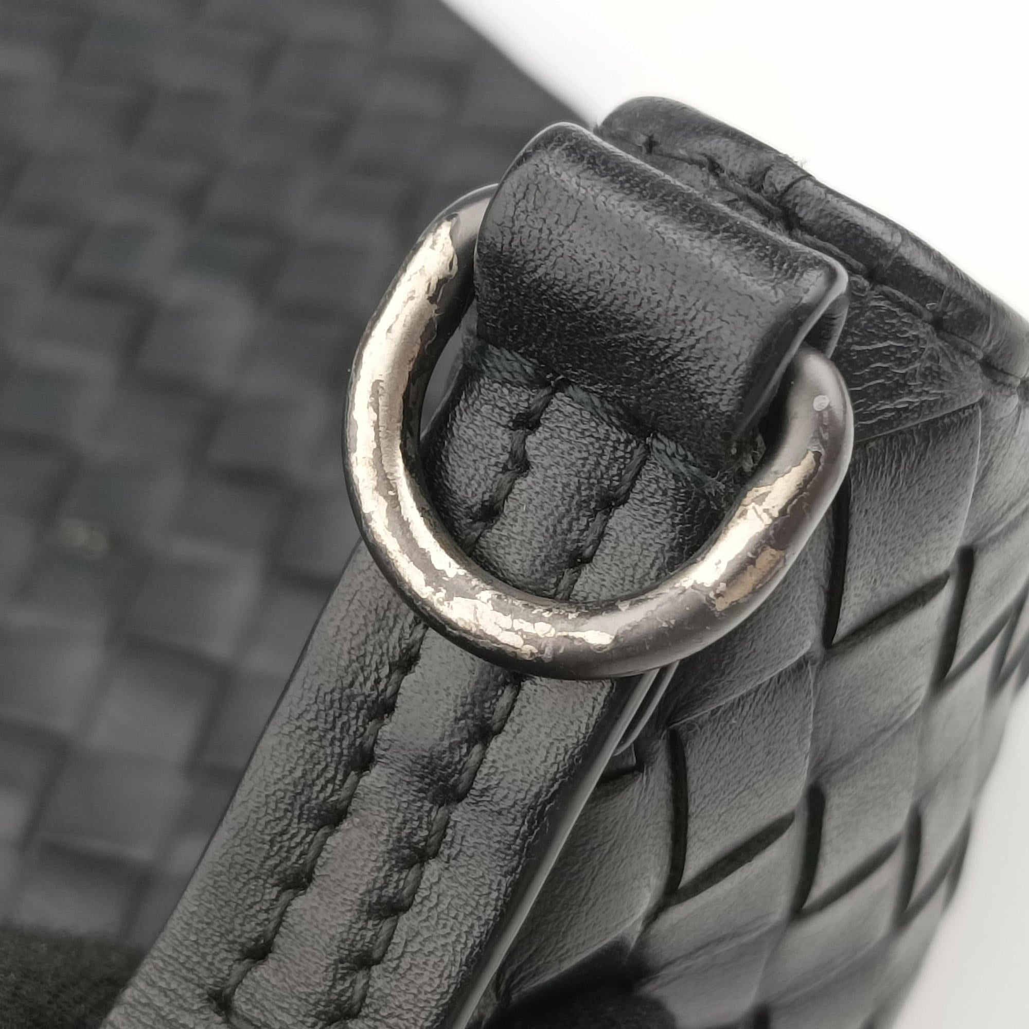 Pre-owned Bottega Veneta Intrecciato Black lambskin  shoulderbag | stylenewstar