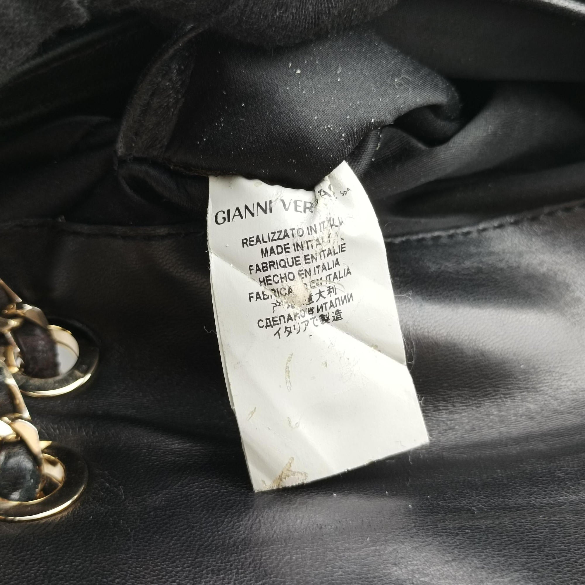Secondhand VERSACE back grain Black Patent Leather  shoulderbag | stylenewstar