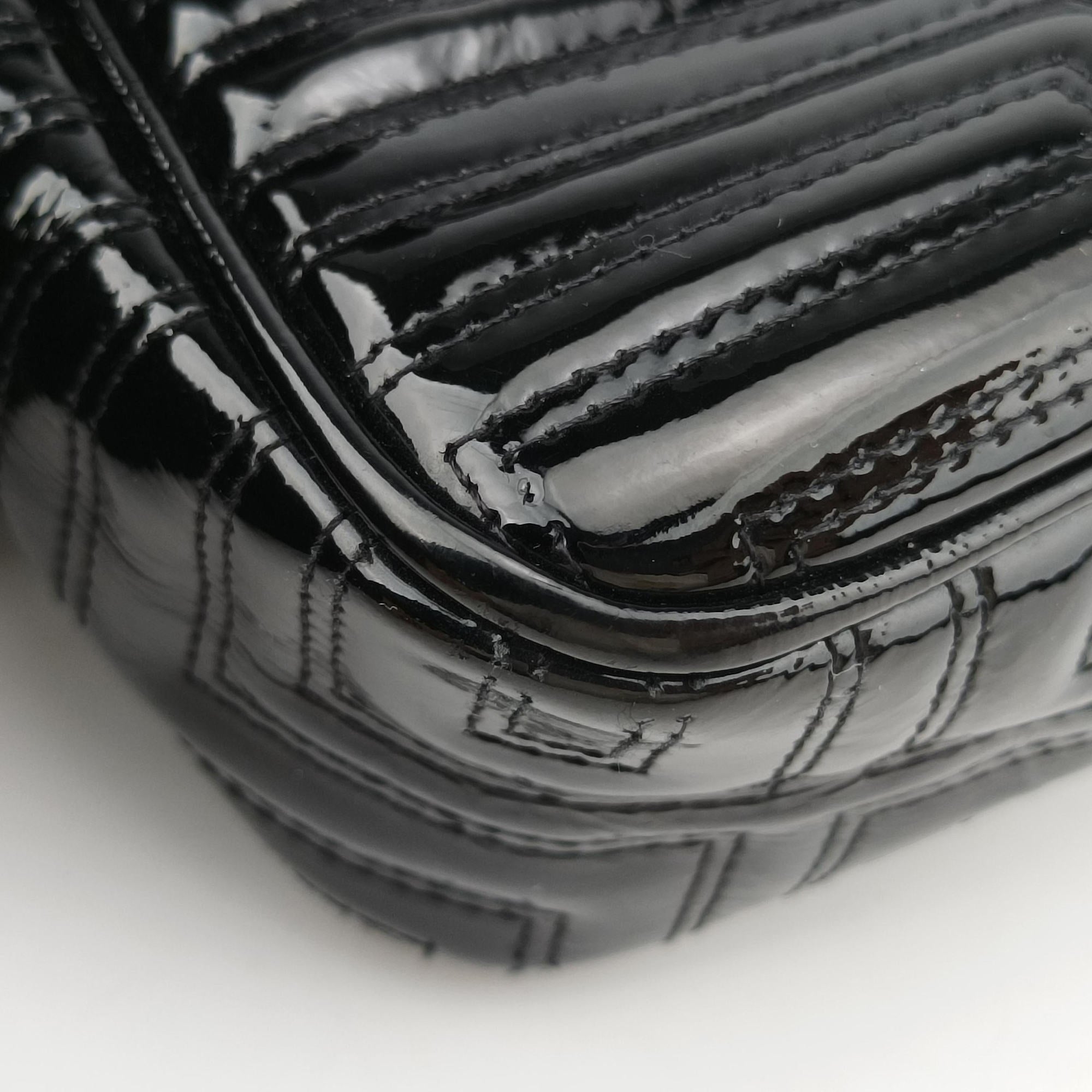 Secondhand VERSACE back grain Black Patent Leather  shoulderbag | stylenewstar