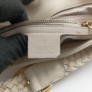 Pre-owned Gucci Tassel Handmade Medium Flap White Leather 263954 shoulderbag | stylenewstar