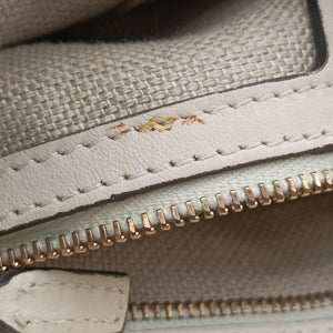 Pre-owned Gucci Tassel Handmade Medium Flap White Leather 263954 shoulderbag | stylenewstar