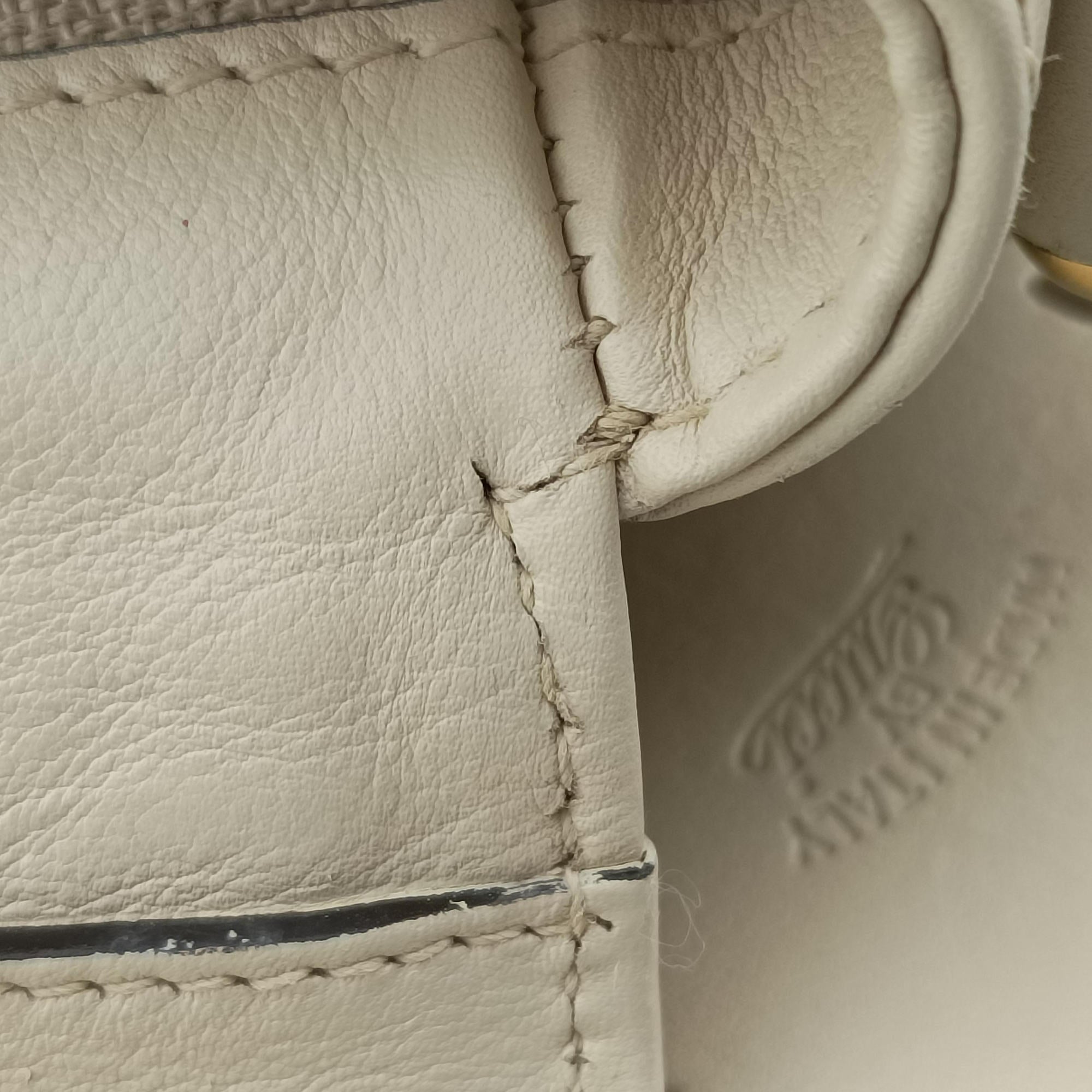 Pre-owned Gucci Tassel Handmade Medium Flap White Leather 263954 shoulderbag | stylenewstar