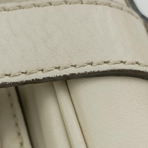 Pre-owned Gucci Tassel Handmade Medium Flap White Leather 263954 shoulderbag | stylenewstar