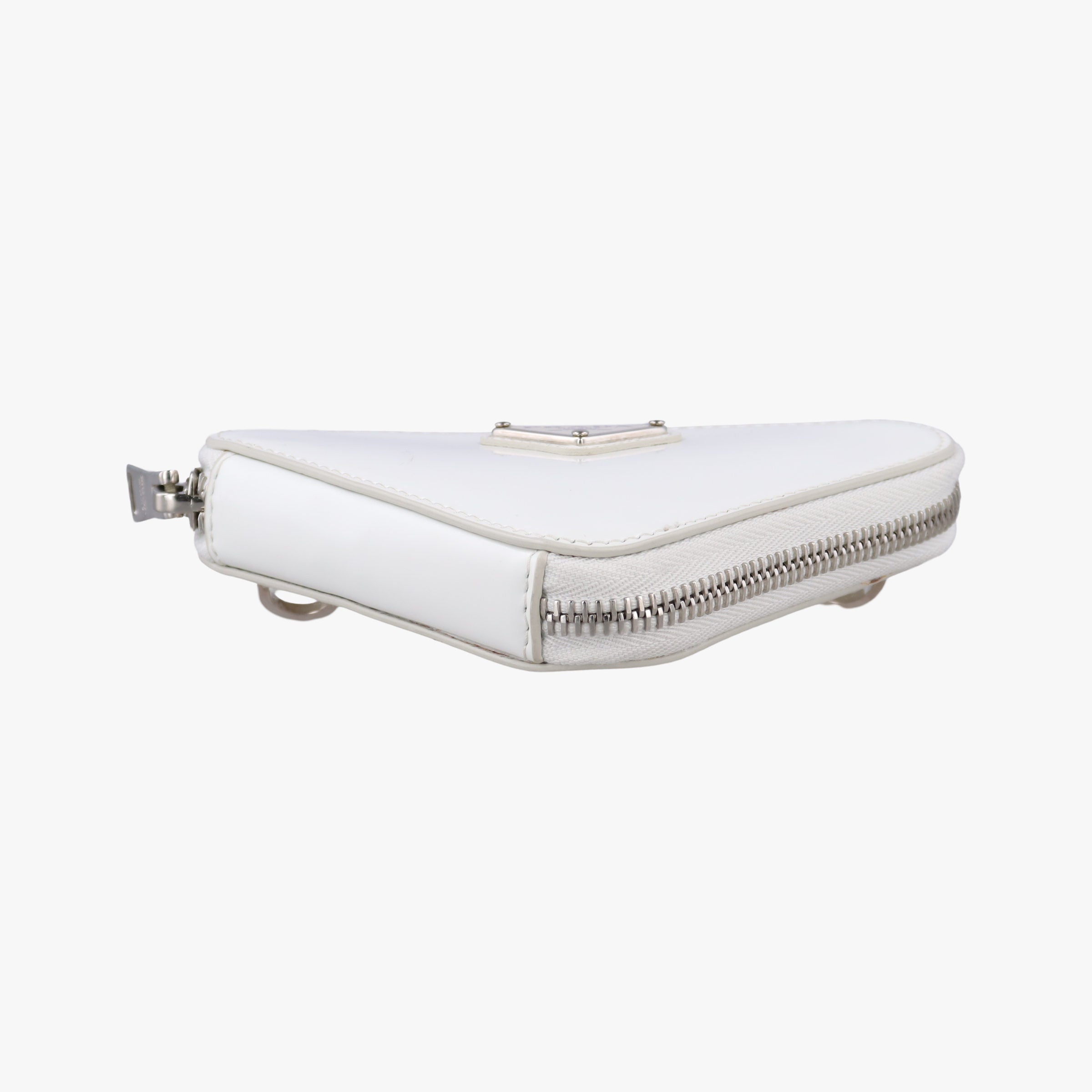 Vintage Prada Triangle Chain Pouch White Leather  shoulderbag | stylenewstar