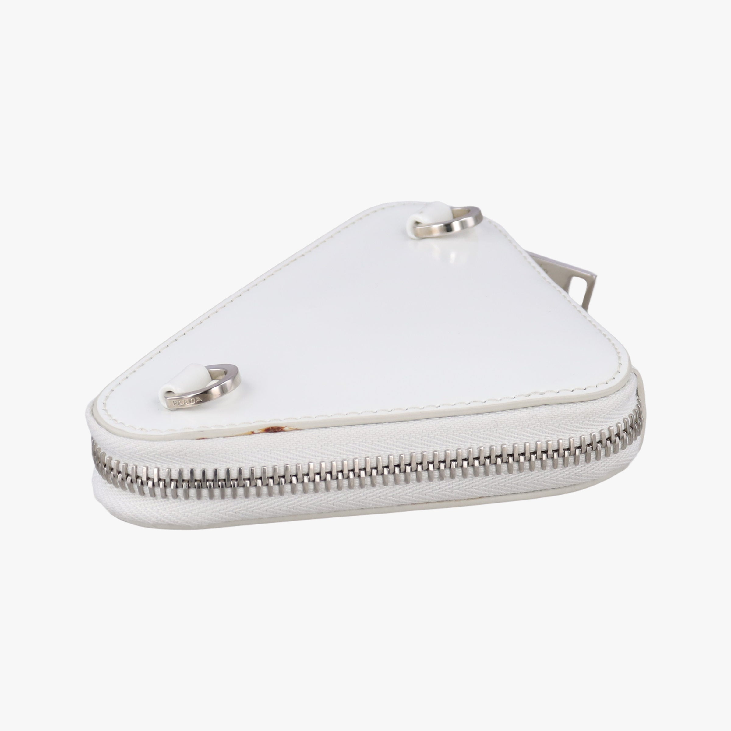 Vintage Prada Triangle Chain Pouch White Leather  shoulderbag | stylenewstar